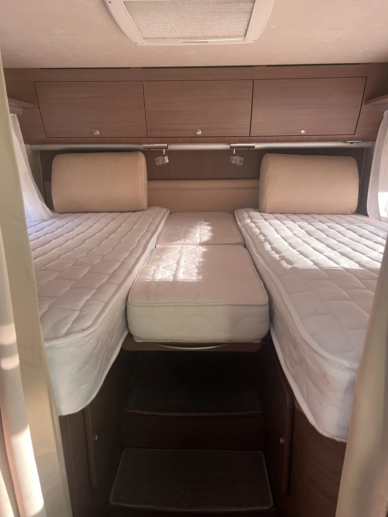 Каравана Adria ADIVA 542 UL, снимка 15 - Каравани и кемпери - 49537194