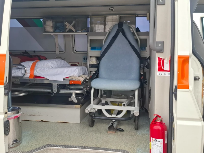 Кемпер VW Transporter/2.5TDI, снимка 10 - Каравани и кемпери - 53464936