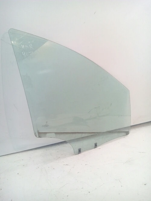 стъкло предно дясно  пежо 407 (6)