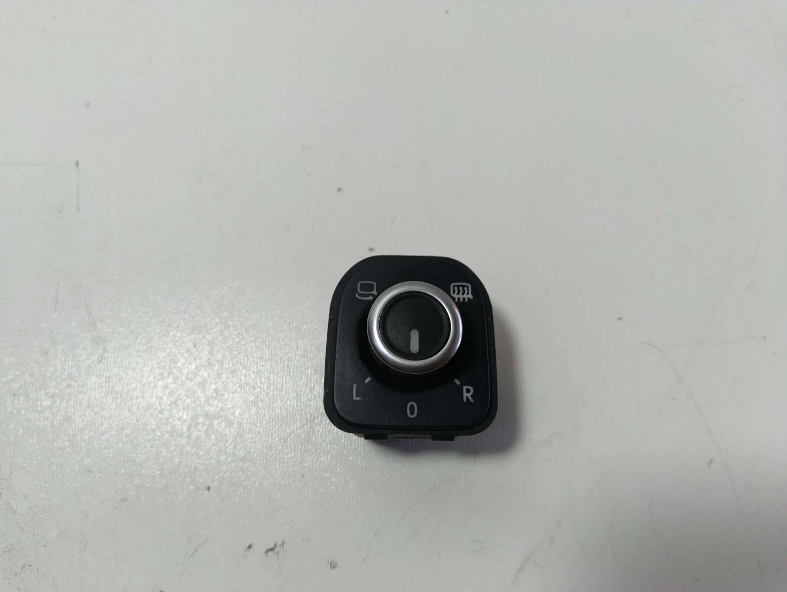 копче огледала 5K0959565 VW Golf