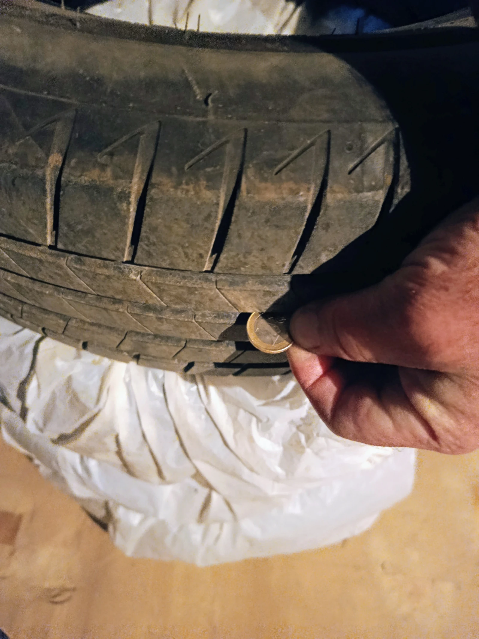 Гуми Летни 195/65R15, снимка 6 - Гуми и джанти - 54731166