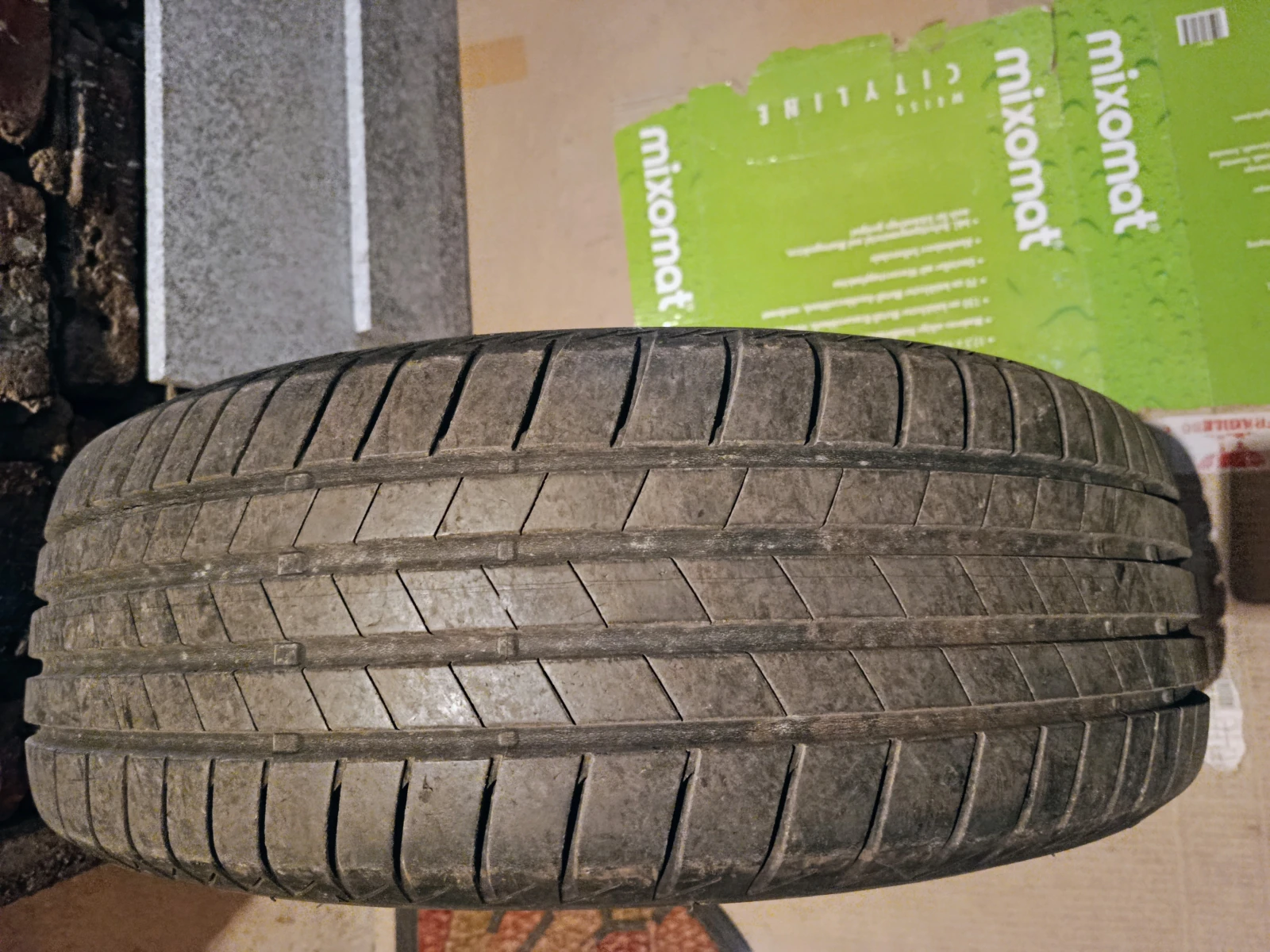 Гуми Летни 195/65R15, снимка 3 - Гуми и джанти - 54731166