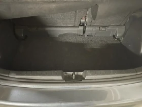 Toyota Yaris, снимка 15