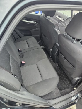 Toyota Auris 1.4D, снимка 9