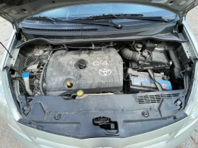 Toyota Corolla verso 2.2 D4D, снимка 10
