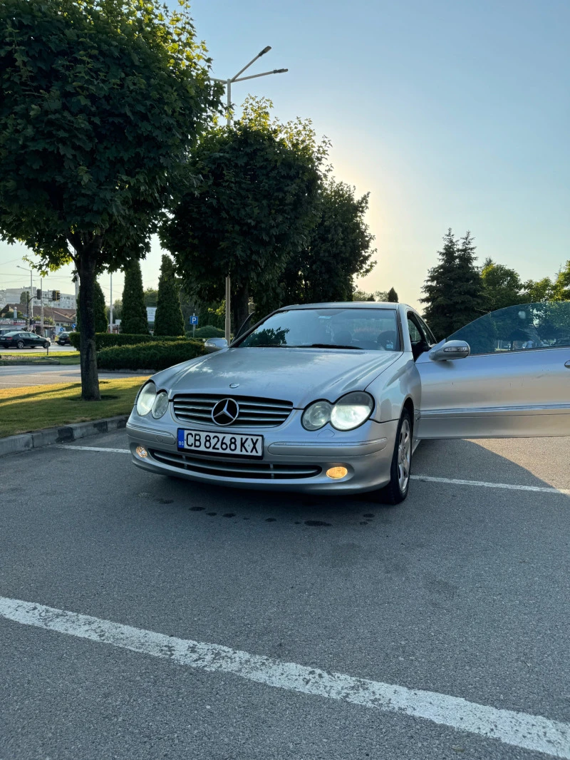 Mercedes-Benz CLK, снимка 11 - Автомобили и джипове - 47223359