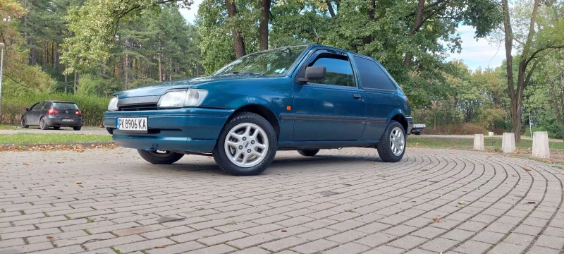 Ford Fiesta 1.1/50HP/Cayman Blue !, снимка 15 - Автомобили и джипове - 47343936