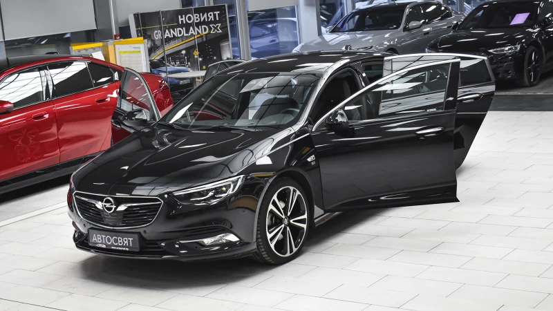 Opel Insignia Grand Sport 2.0 CDTI Innovation Automatic, снимка 1 - Автомобили и джипове - 48909780