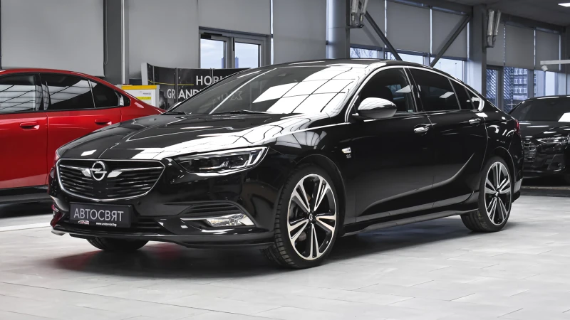 Opel Insignia Grand Sport 2.0 CDTI Innovation Automatic, снимка 4 - Автомобили и джипове - 48909780