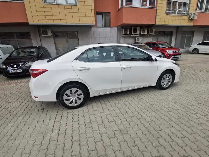 Toyota Corolla 1.6 VVT-I LUNA Гаранция, снимка 4 - Автомобили и джипове - 52657273