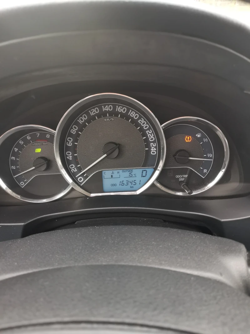 Toyota Corolla 1.6 VVT-I LUNA Гаранция, снимка 7 - Автомобили и джипове - 52657273