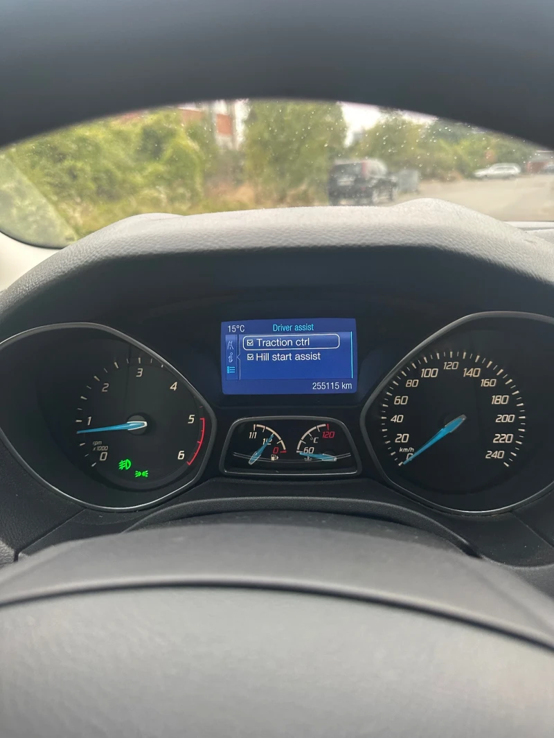 Ford Focus 1.6TDCI, снимка 12 - Автомобили и джипове - 52107600