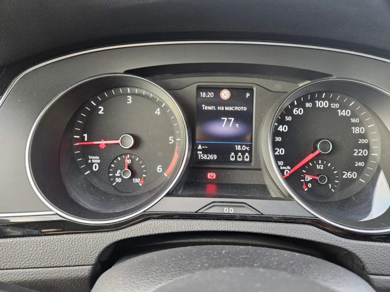 VW Passat, снимка 13 - Автомобили и джипове - 52403211