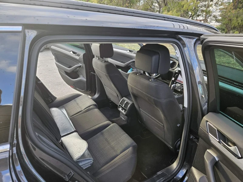 VW Passat, снимка 7 - Автомобили и джипове - 52403211