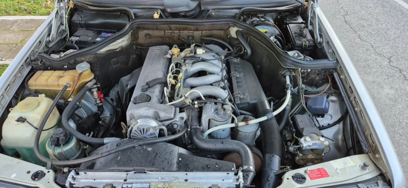 Mercedes-Benz 124, снимка 4 - Автомобили и джипове - 52356927