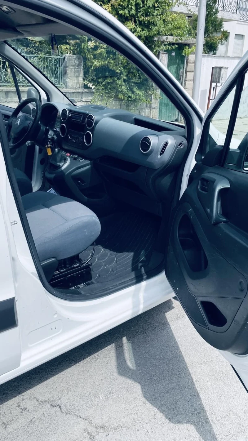 Citroen Berlingo, снимка 4 - Автомобили и джипове - 52342941