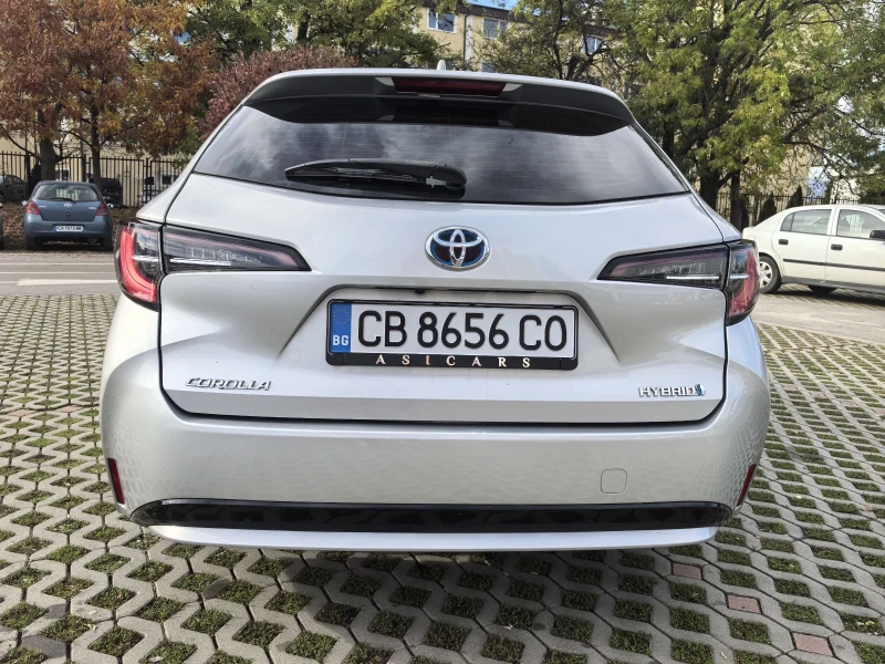 Toyota Corolla 1.8 i HYBRID, снимка 5 - Автомобили и джипове - 52573230