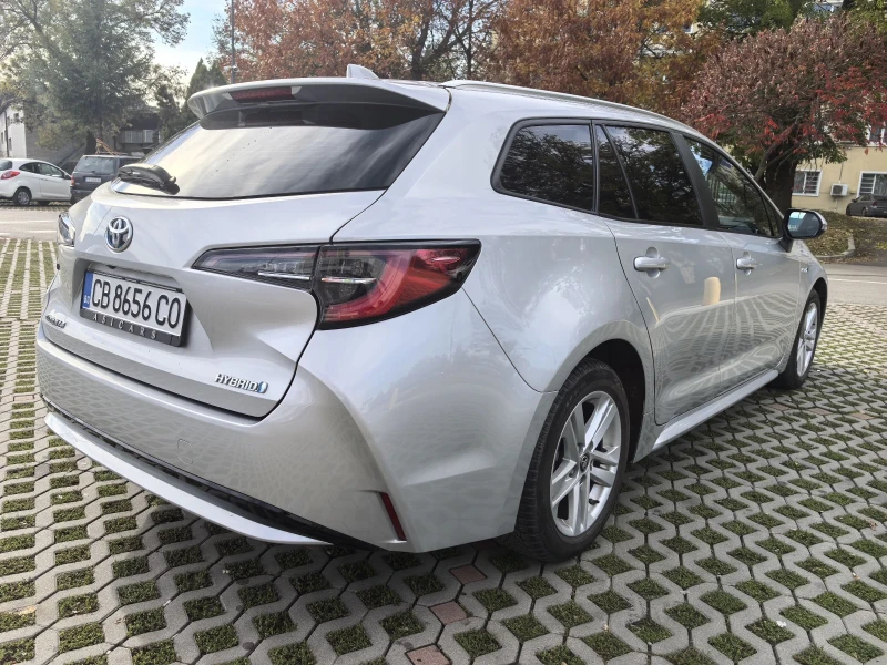 Toyota Corolla 1.8 i HYBRID, снимка 6 - Автомобили и джипове - 52573230