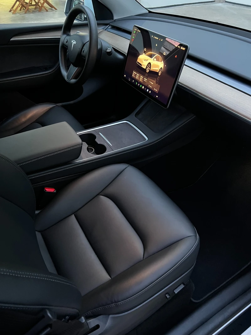 Tesla Model Y Long Range Dual AWD, снимка 11 - Автомобили и джипове - 52957344