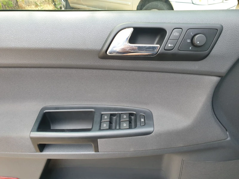 VW Polo, снимка 6 - Автомобили и джипове - 53210941