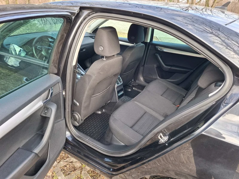 Skoda Octavia 2.0TDI/150k.s/NAVI/AVTOMAT, снимка 6 - Автомобили и джипове - 53297820