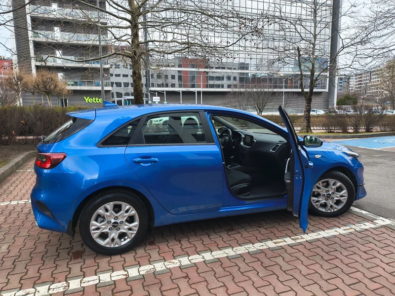 Kia Ceed 1.0 T  В Гаранция. В Лизинг, снимка 6 - Автомобили и джипове - 53446670