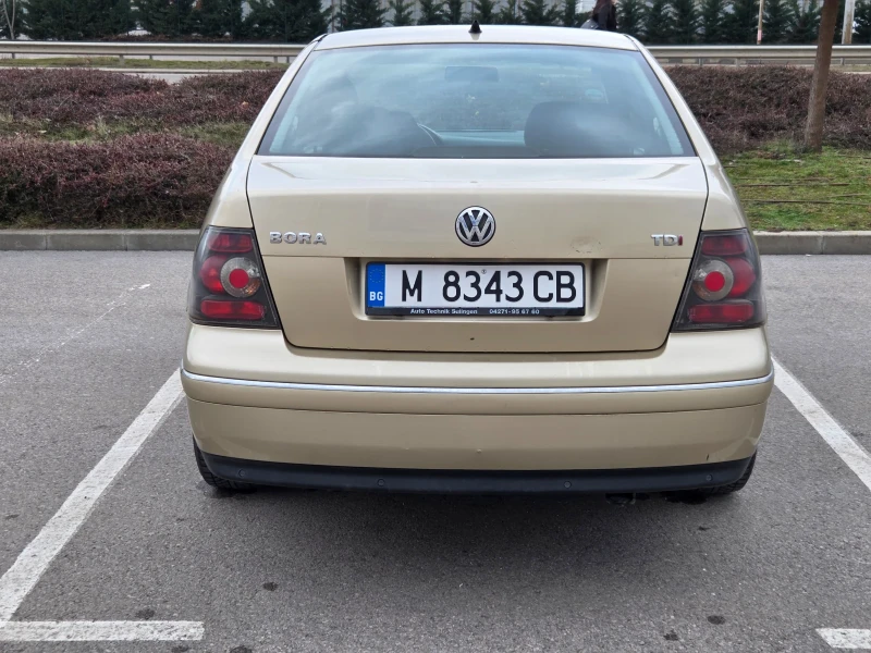 VW Bora Special Edition, снимка 7 - Автомобили и джипове - 53598686