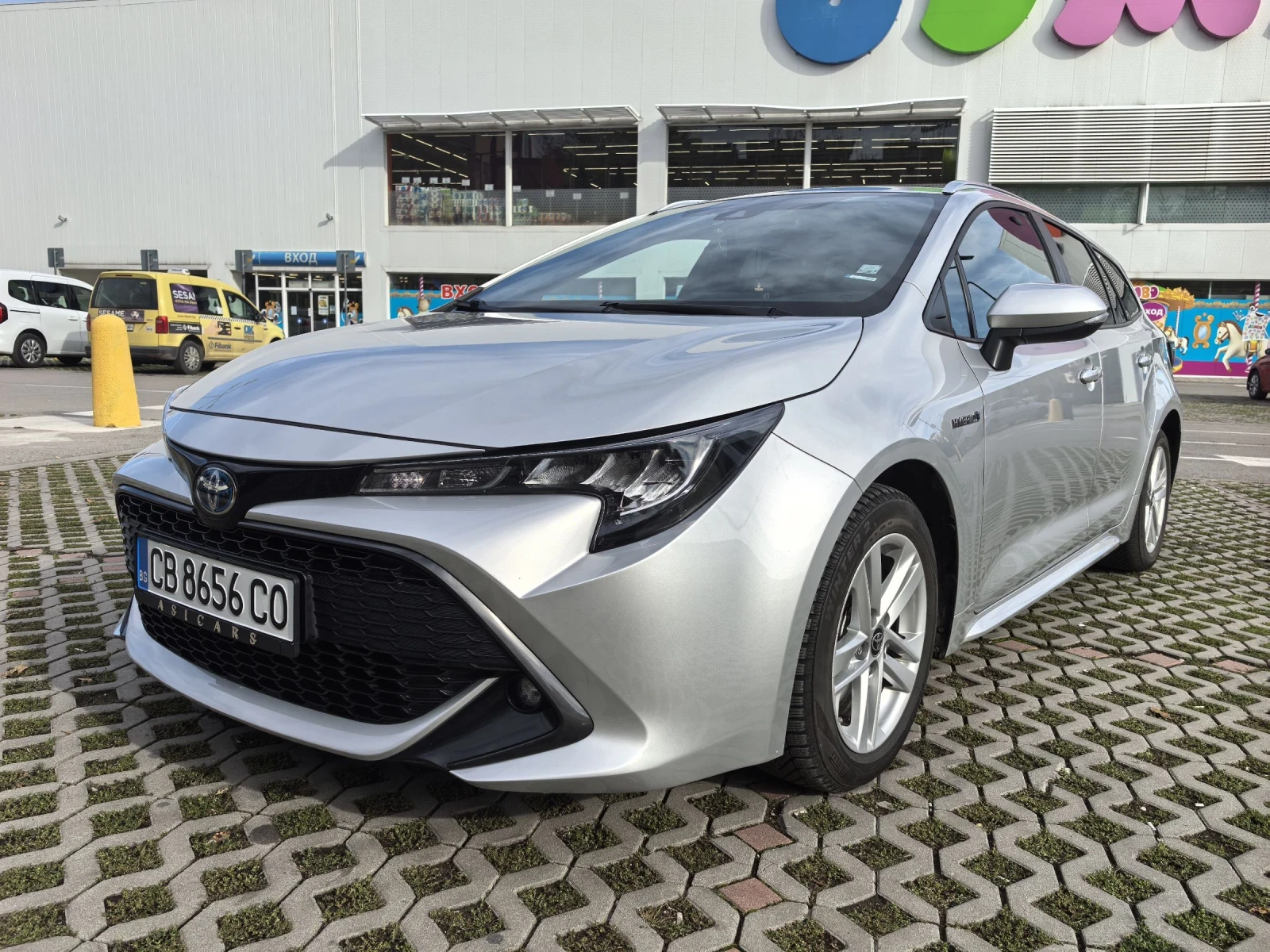 Toyota Corolla 1.8 i HYBRID, снимка 1