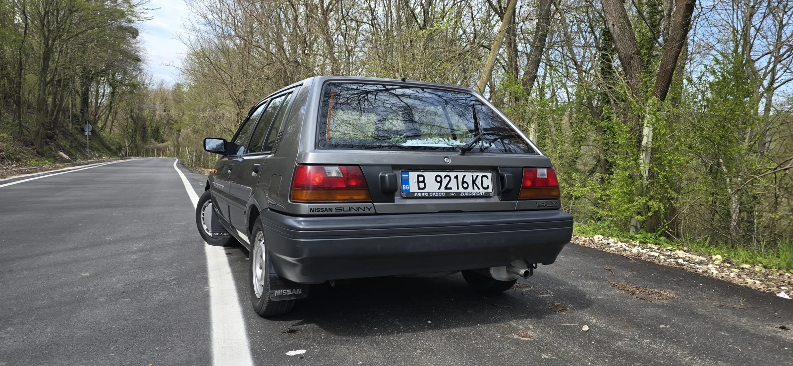 Nissan Sunny 1.4LX, снимка 9 - Автомобили и джипове - 53908874