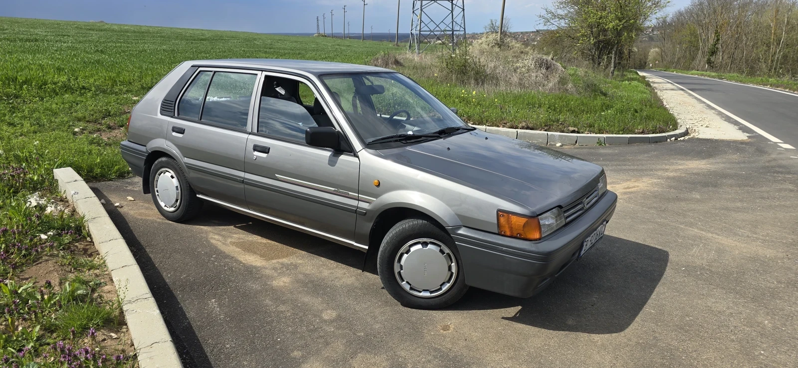 Nissan Sunny 1.4LX, снимка 16 - Автомобили и джипове - 53908874