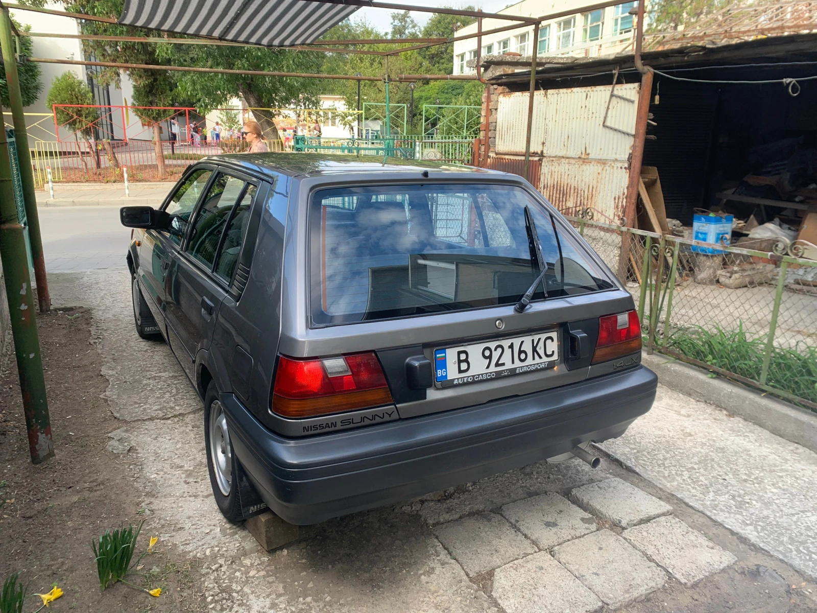 Nissan Sunny 1.4LX - изображение 8