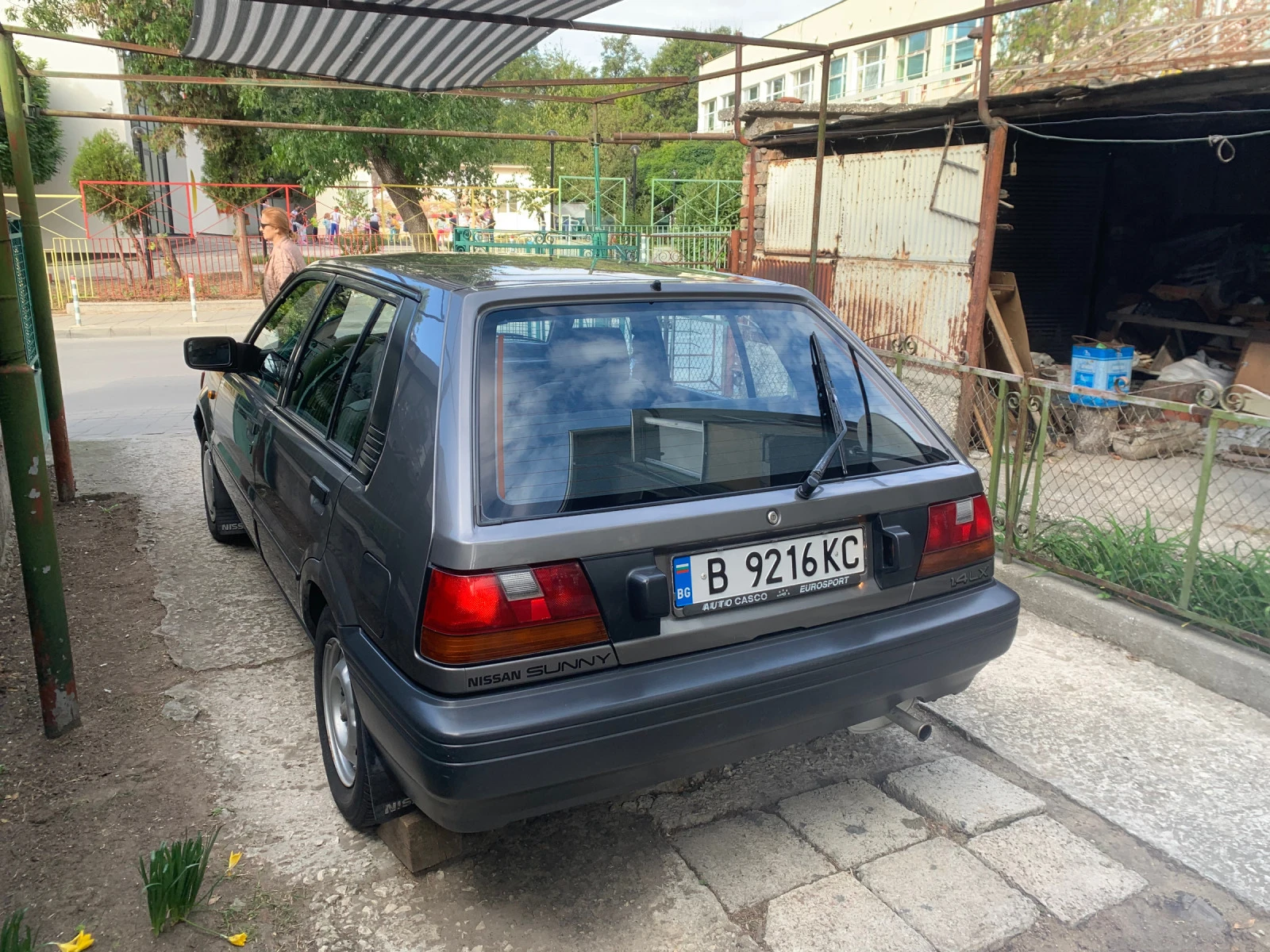 Nissan Sunny 1.4LX - изображение 4