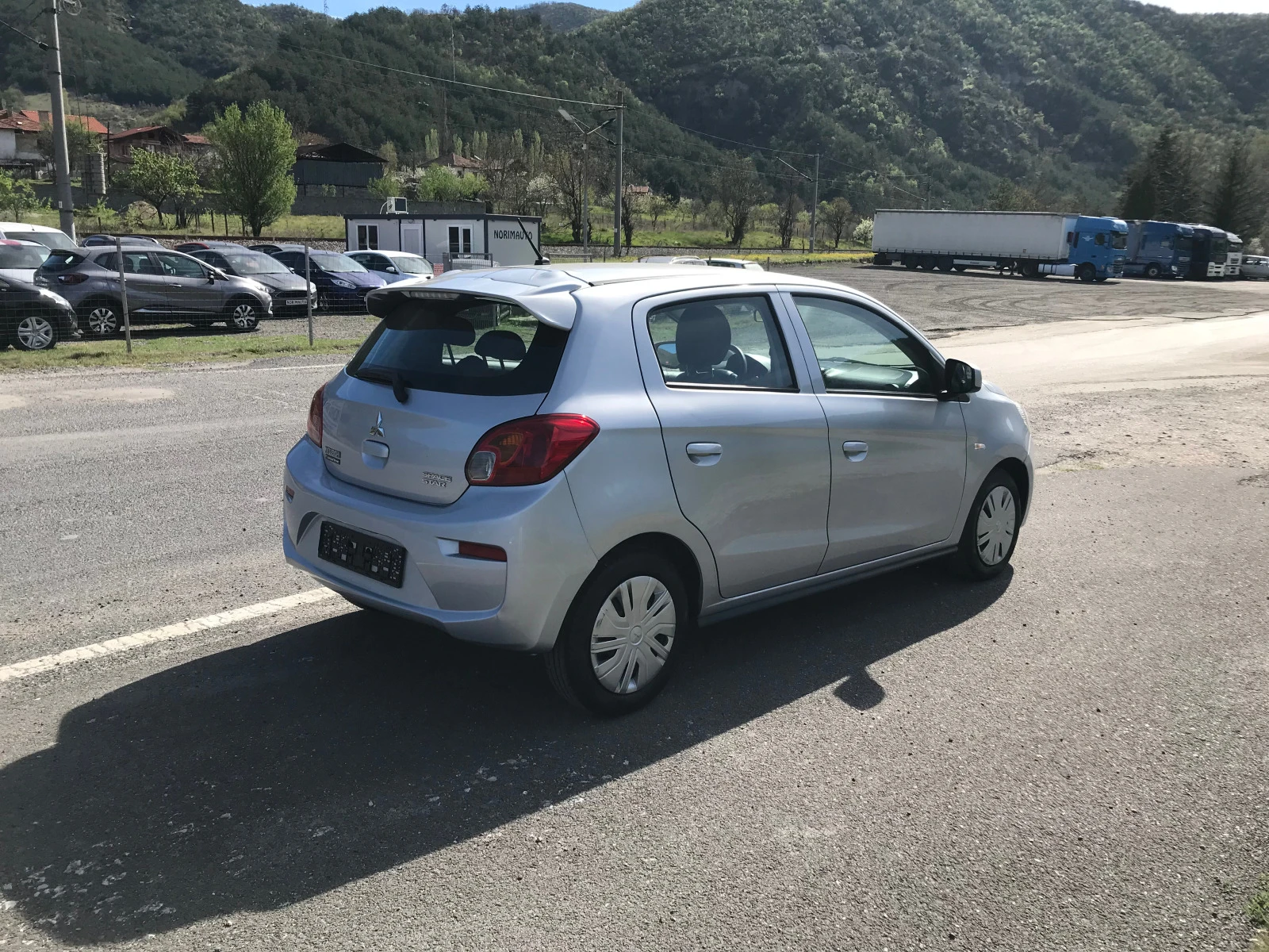 Mitsubishi Space star 1.0i EURO6 - изображение 2