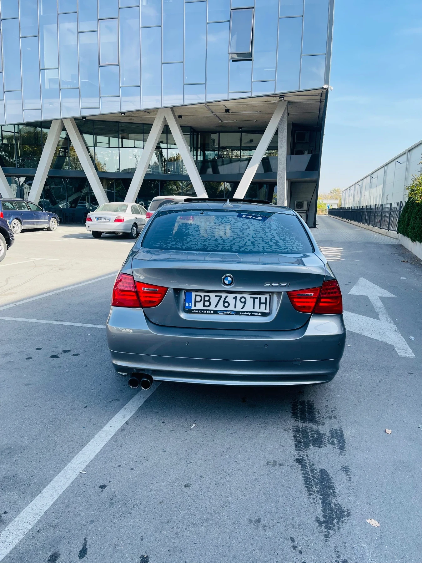 BMW 325 E90 325i Facelift - изображение 2