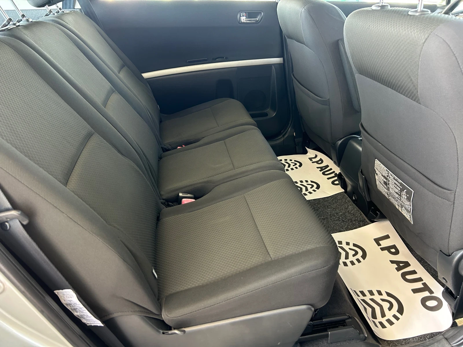 Toyota Corolla verso * 1.6i* 110к.с*  - изображение 8