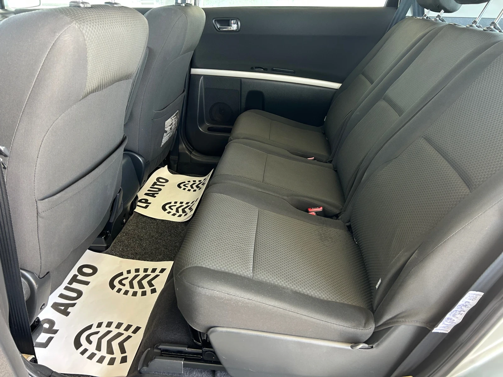 Toyota Corolla verso * 1.6i* 110к.с*  - изображение 9