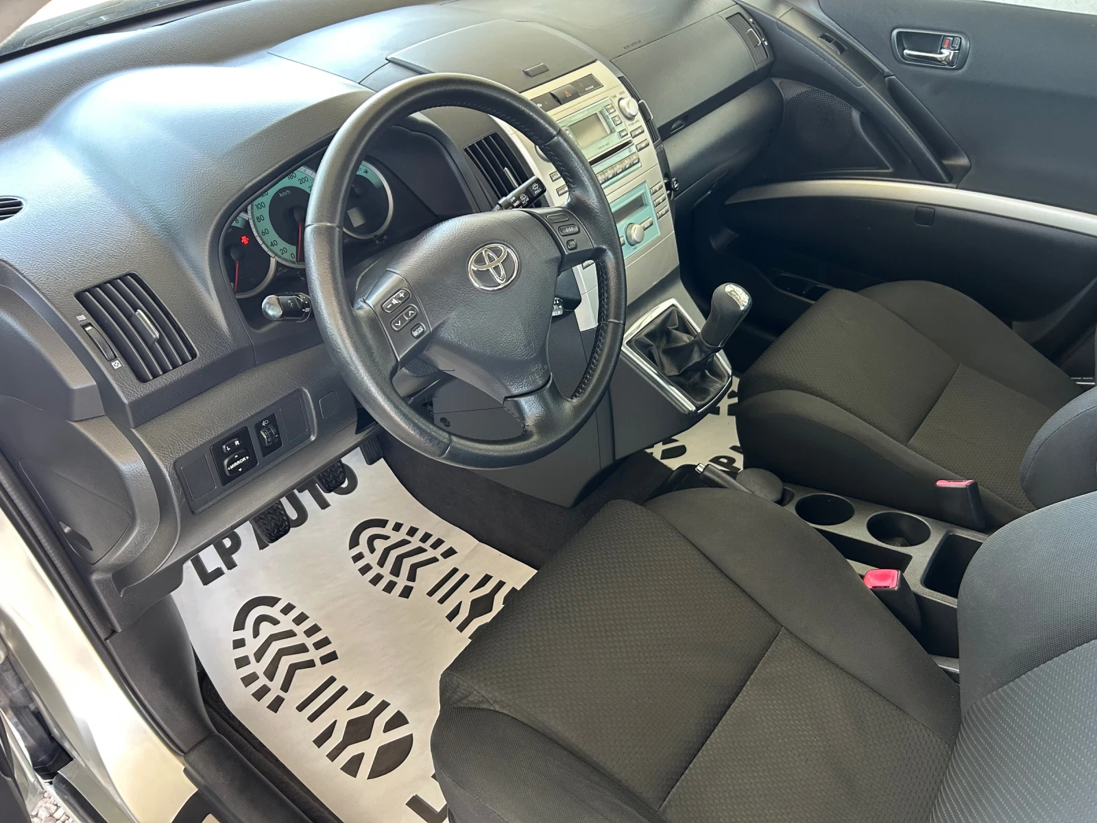 Toyota Corolla verso * 1.6i* 110к.с*  - изображение 6