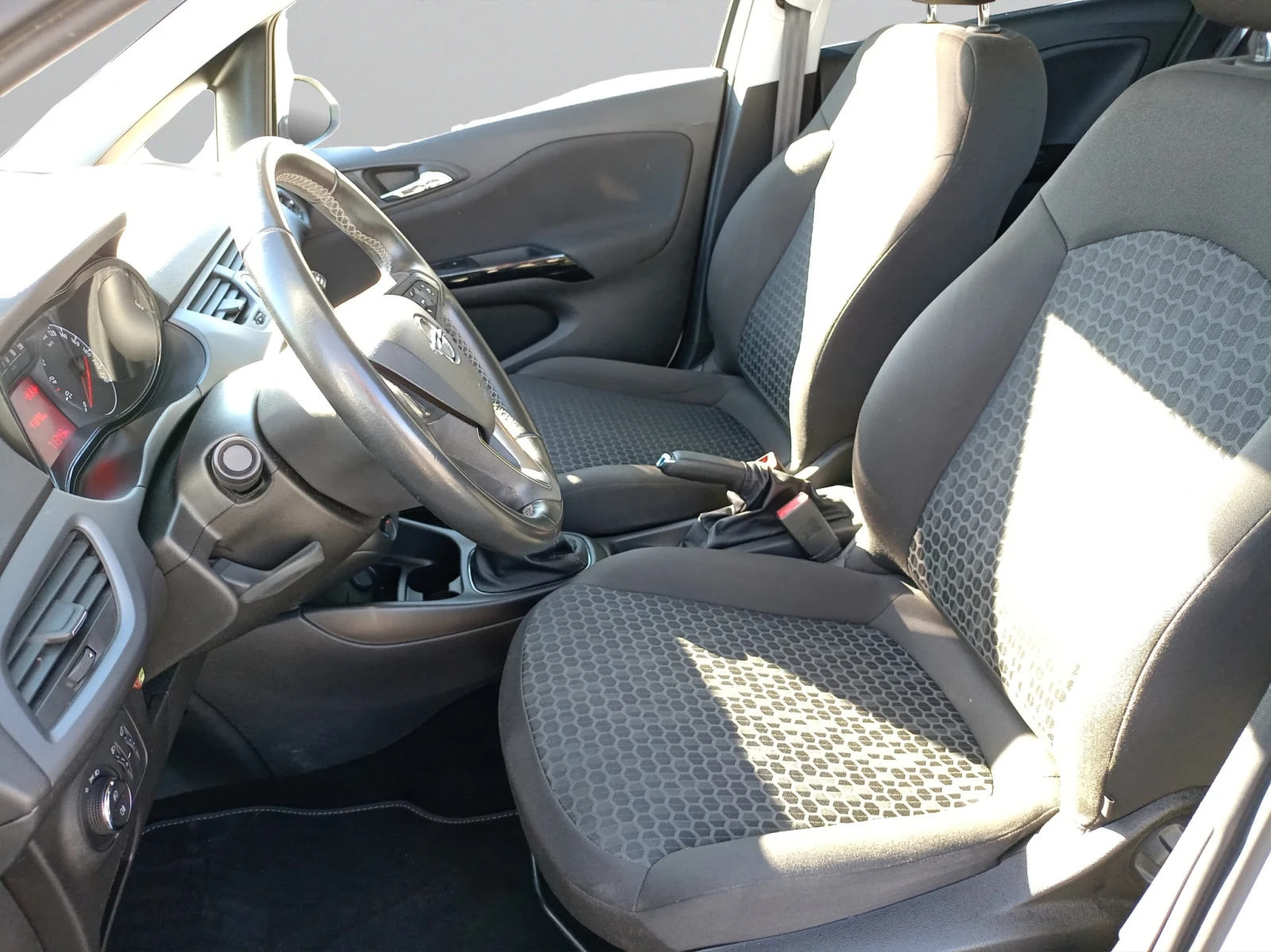 Opel Corsa 1.4 E/ 75 BVM5 E6 - изображение 10