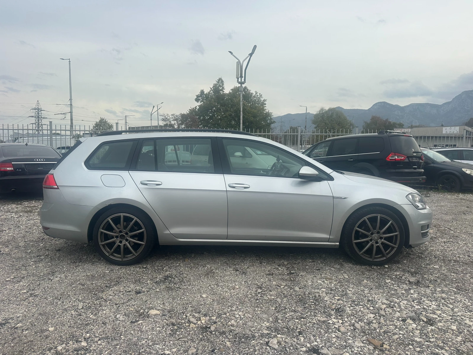 VW Golf 1, 6TDI 110kc EURO6 - изображение 2