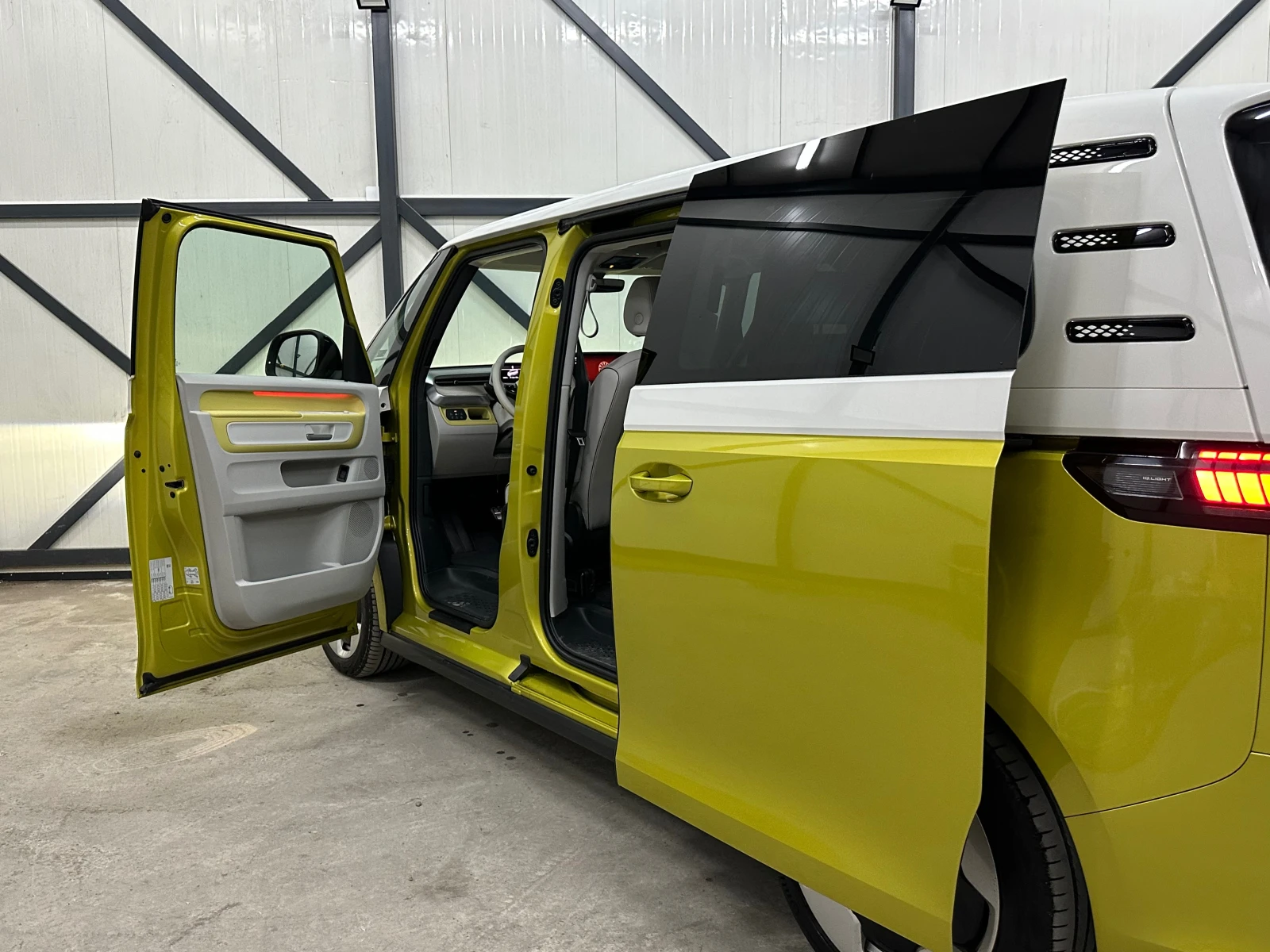 VW ID.Buzz PRO* ДИСТРОНИК* ПОДГРЕВ* CARPLAY* ТОП* ГАРАНЦИЯ*  - изображение 8