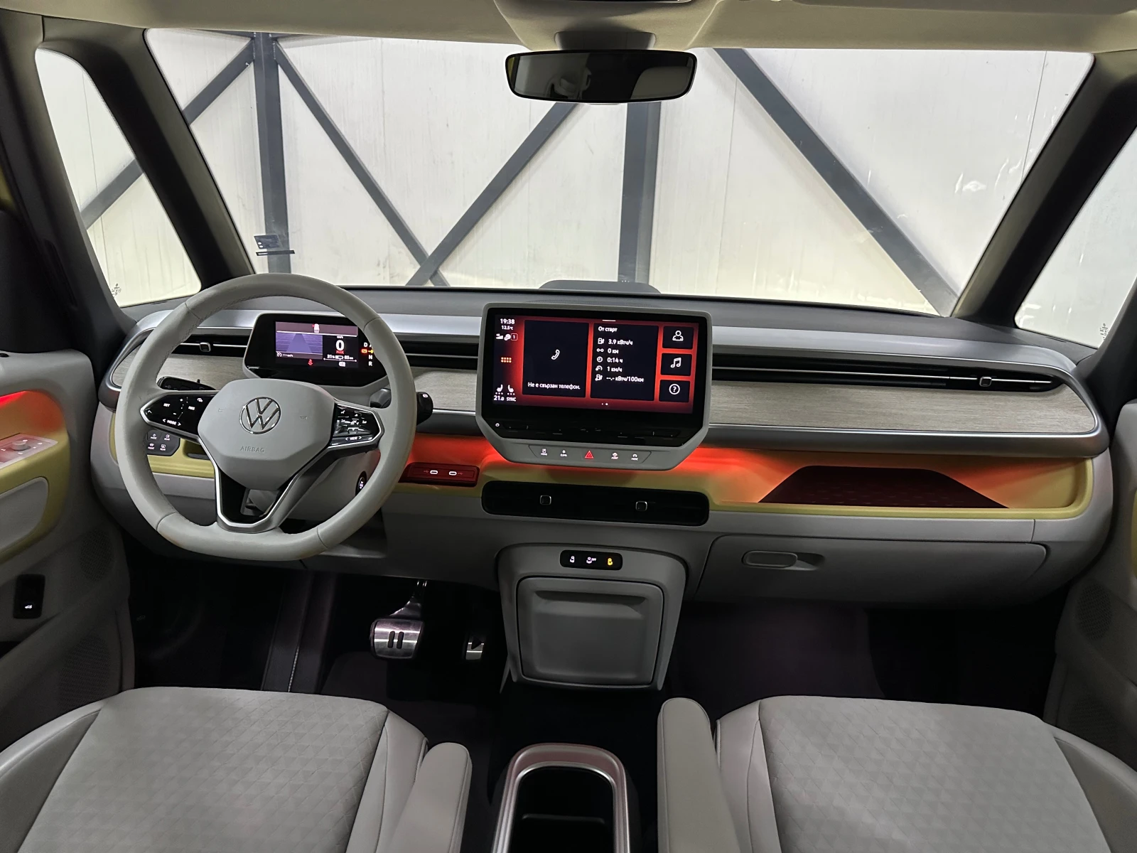 VW ID.Buzz PRO* ДИСТРОНИК* ПОДГРЕВ* CARPLAY* ТОП* ГАРАНЦИЯ*  - изображение 10