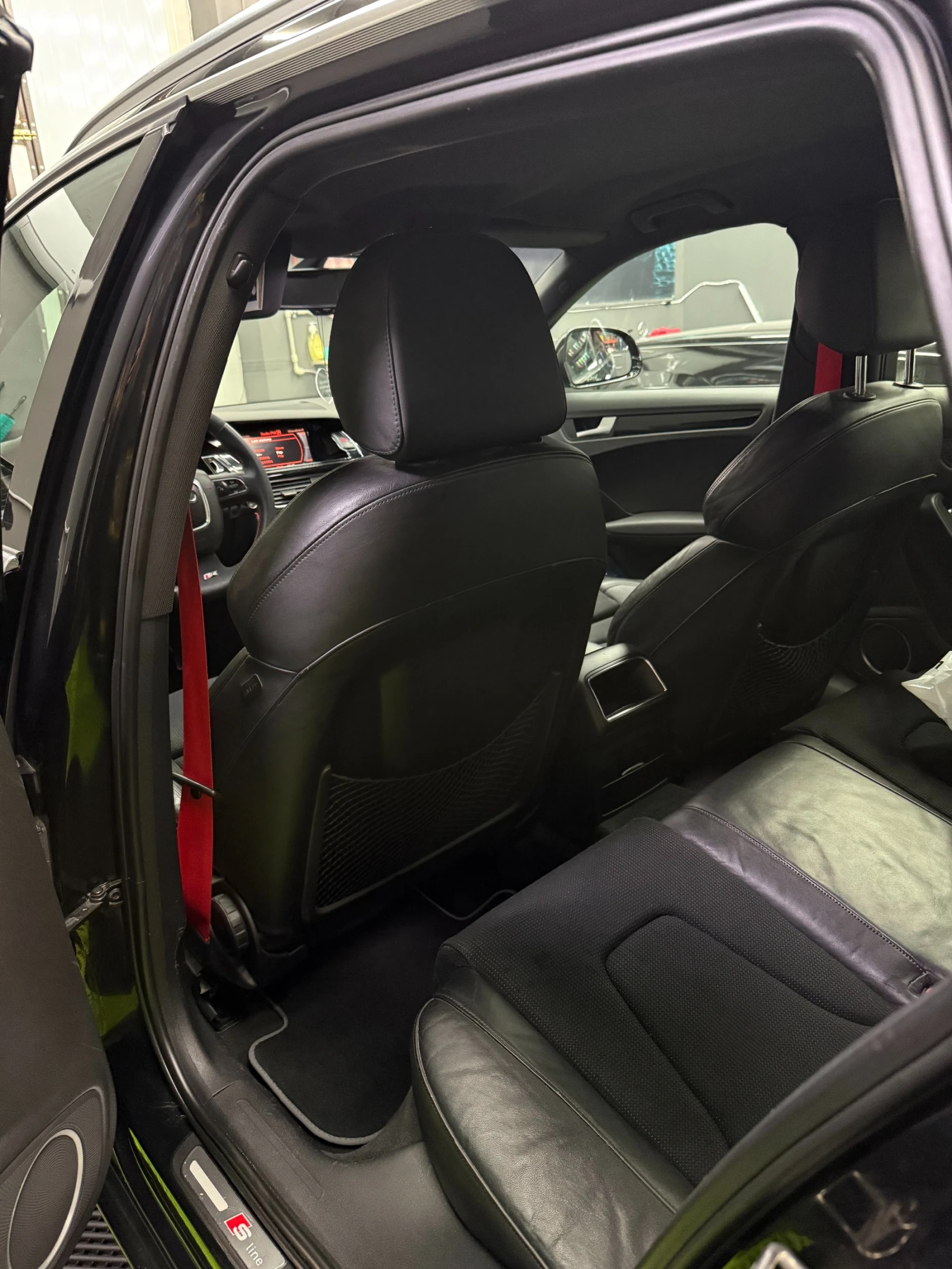 Audi A4 3.2 - изображение 9