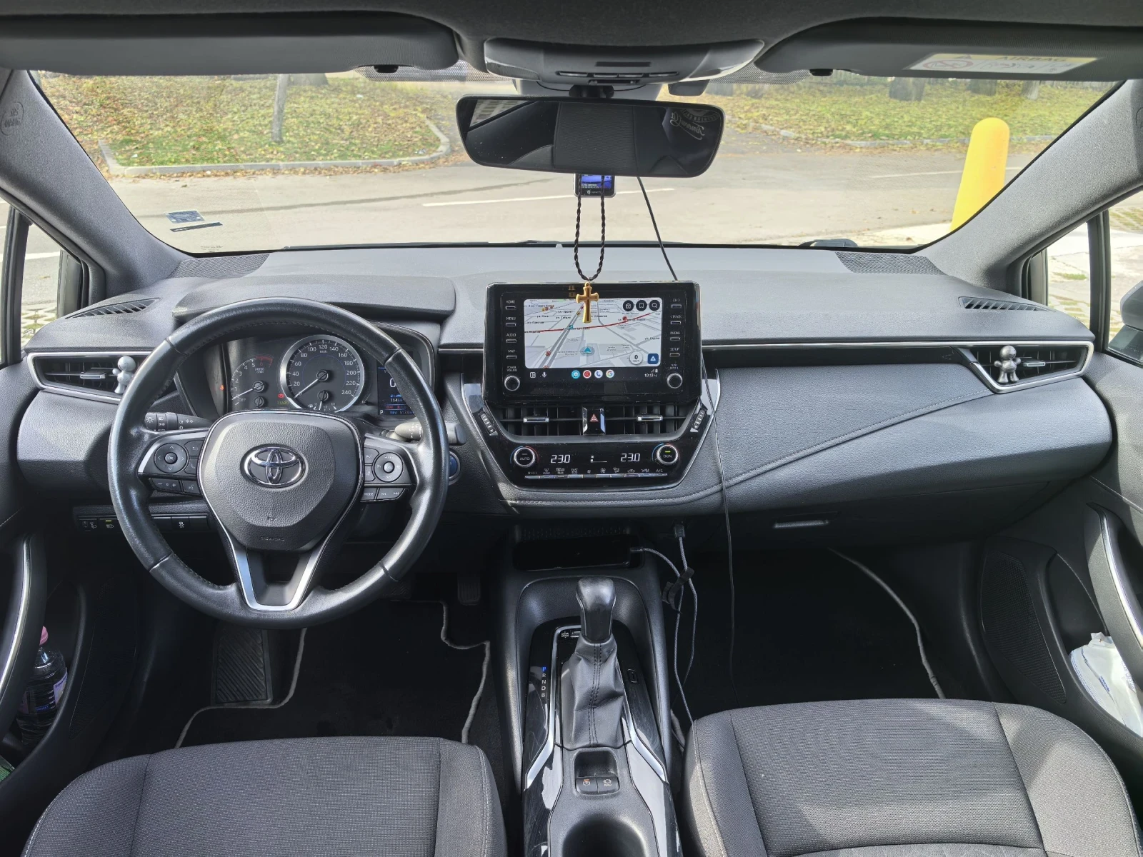 Toyota Corolla 1.8 i HYBRID | Mobile.bg   13