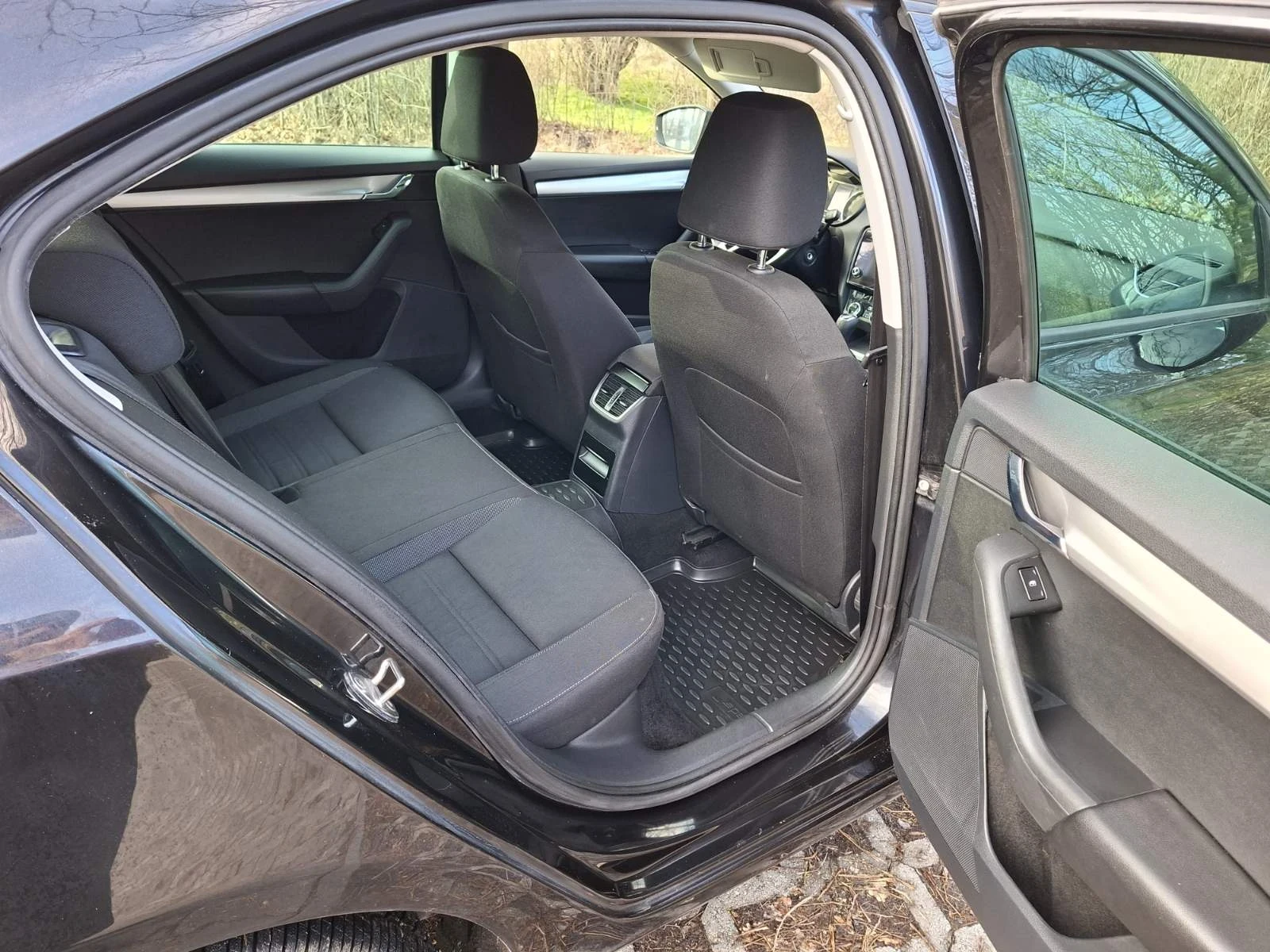 Skoda Octavia 2.0TDI/150k.s/NAVI/AVTOMAT | Mobile.bg � ����������� 4