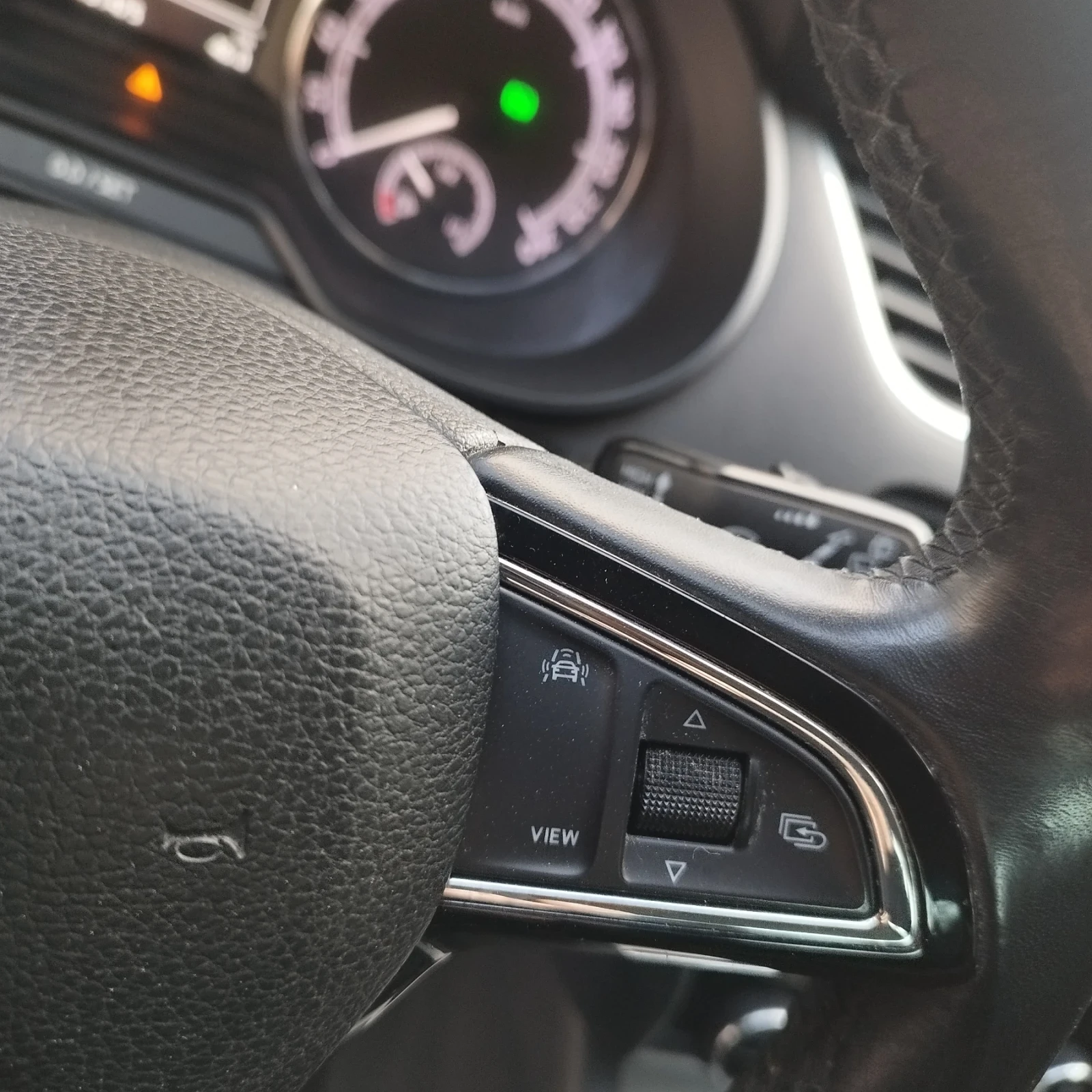 Skoda Octavia 2.0TDI/150k.s/NAVI/AVTOMAT | Mobile.bg � ����������� 15