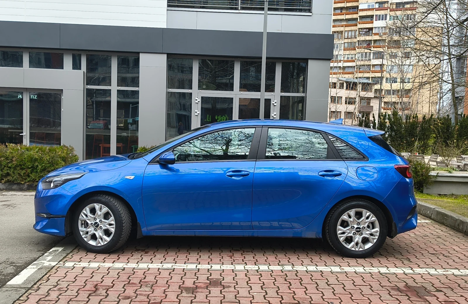 Kia Ceed 1.0 T  В Гаранция. В Лизинг - изображение 5