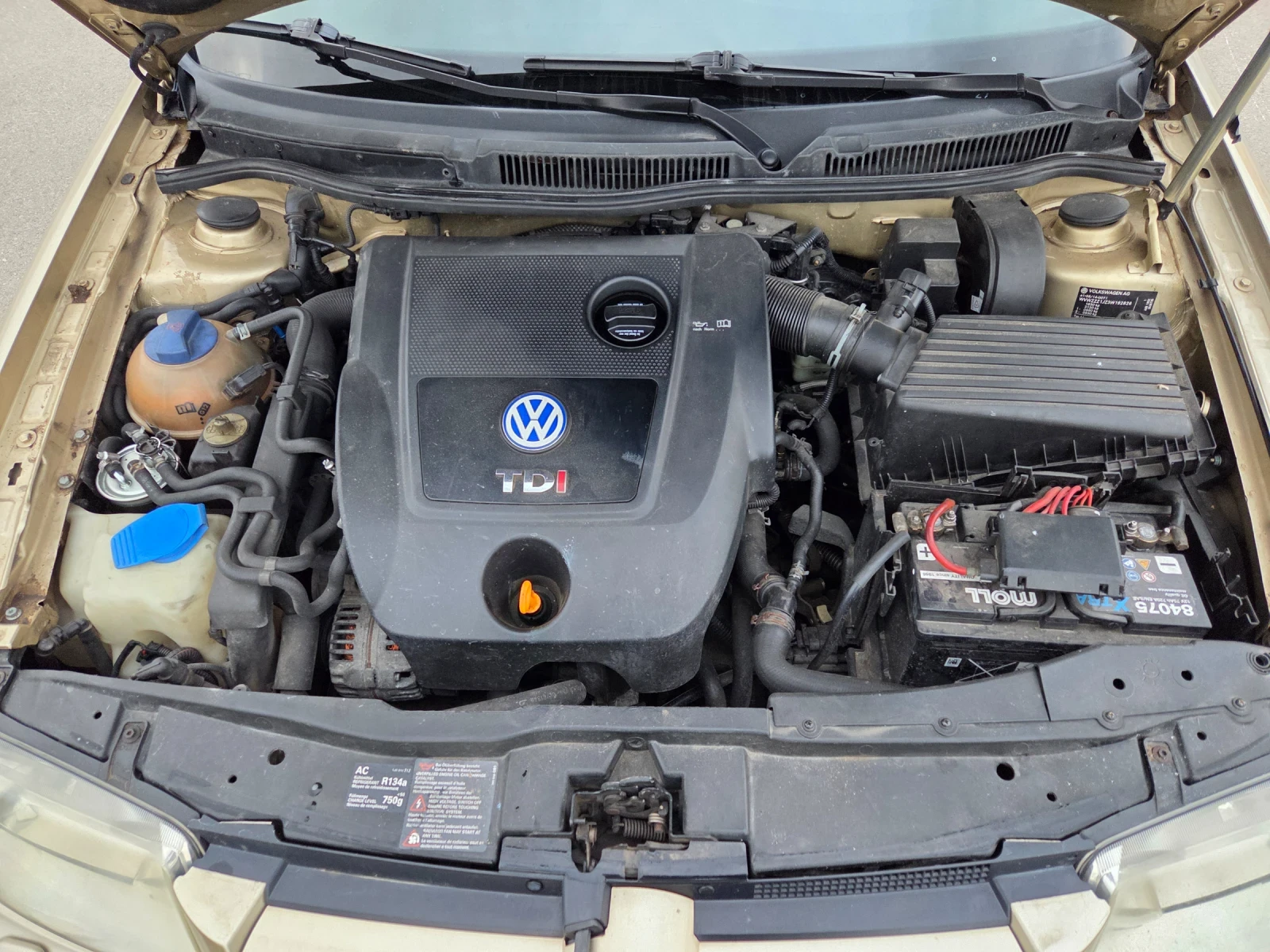 VW Bora Special Edition, снимка 15 - Автомобили и джипове - 53598686