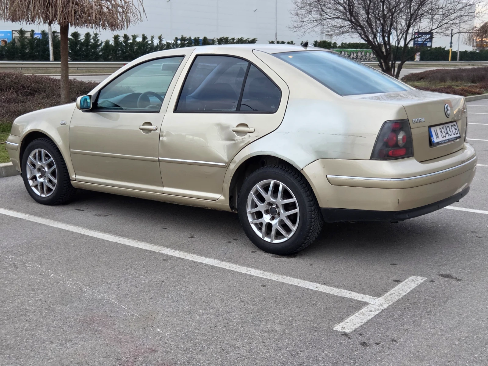 VW Bora Special Edition, снимка 6 - Автомобили и джипове - 53598686