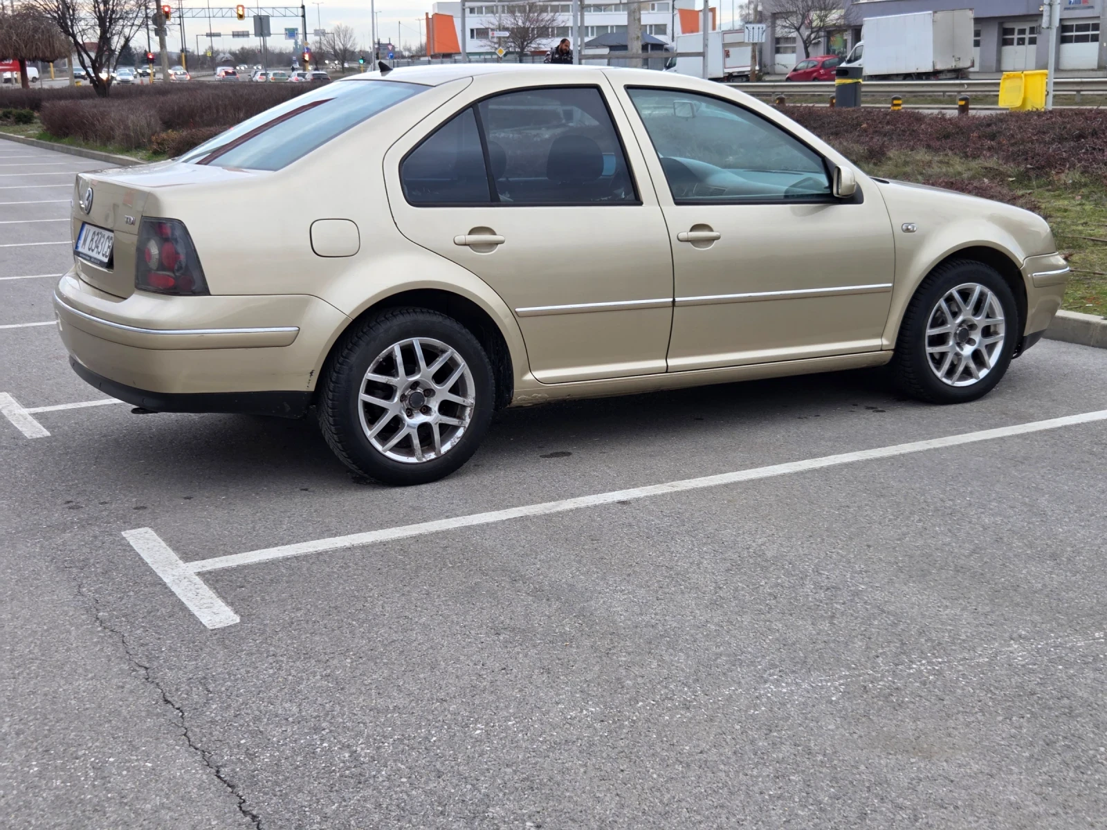 VW Bora Special Edition, снимка 8 - Автомобили и джипове - 53598686