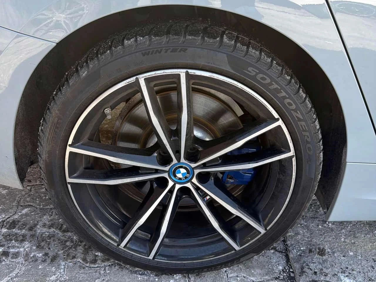 BMW 330 330e xDrive  CARFAX, снимка 7 - Автомобили и джипове - 53824515